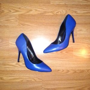 Steve Madden pumps